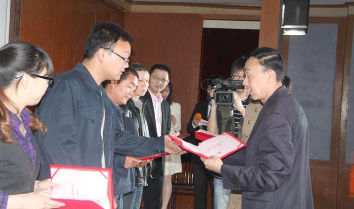 ���Ź��ʹ���-�����ɼ��Ƿ�,����Ʒ�Ƶ�ʵ��