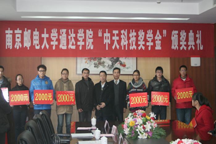 ���Ź��ʹ���-�����ɼ��Ƿ�,����Ʒ�Ƶ�ʵ��