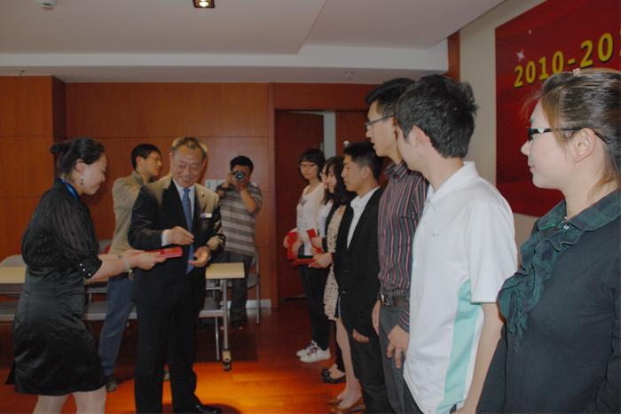 ���Ź��ʹ���-�����ɼ��Ƿ�,����Ʒ�Ƶ�ʵ��