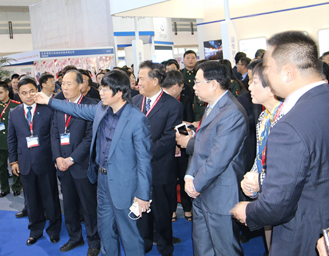 ���Ź��ʹ���-�����ɼ��Ƿ�,����Ʒ�Ƶ�ʵ��