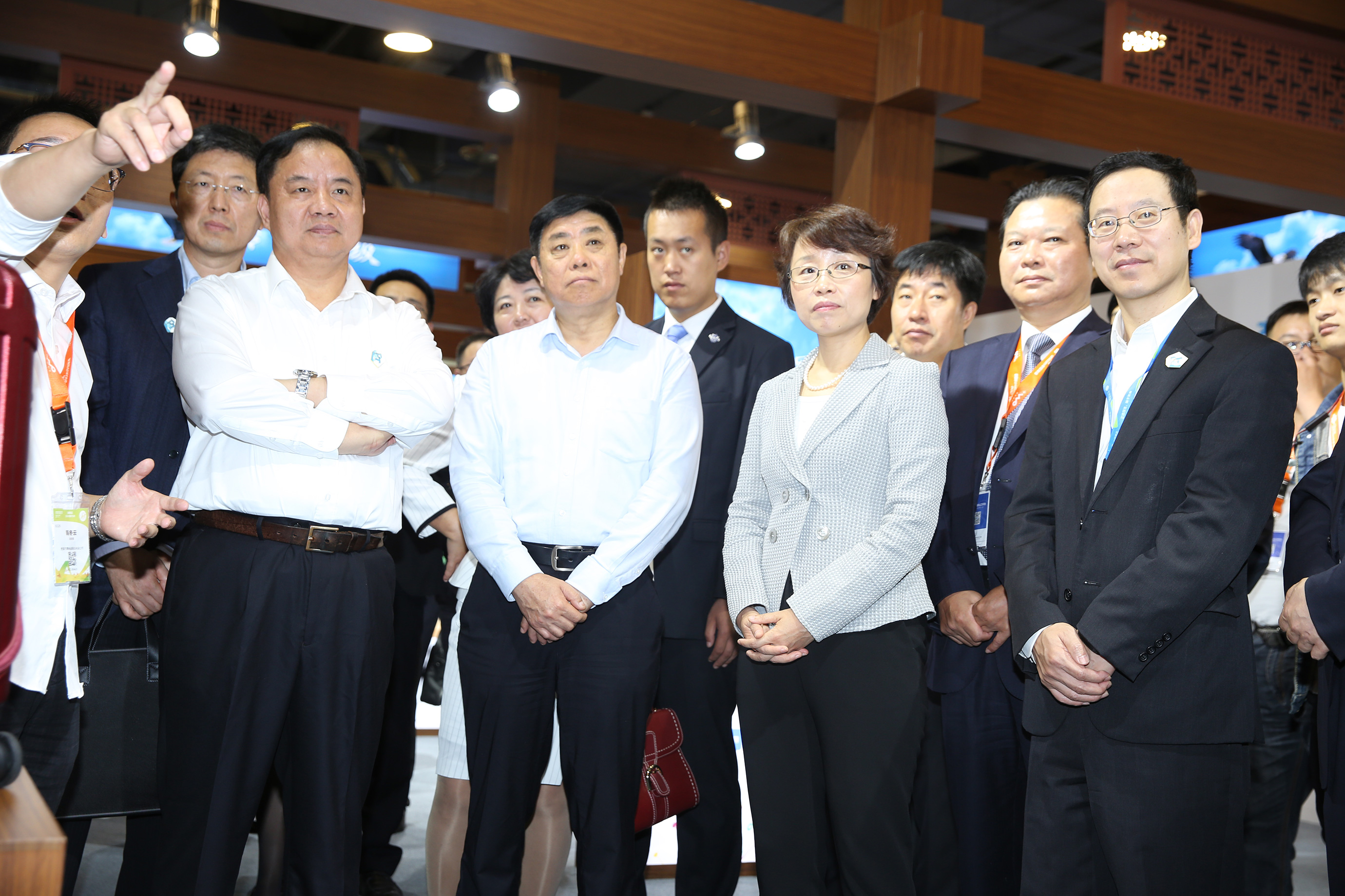 ���Ź��ʹ���-�����ɼ��Ƿ�,����Ʒ�Ƶ�ʵ��