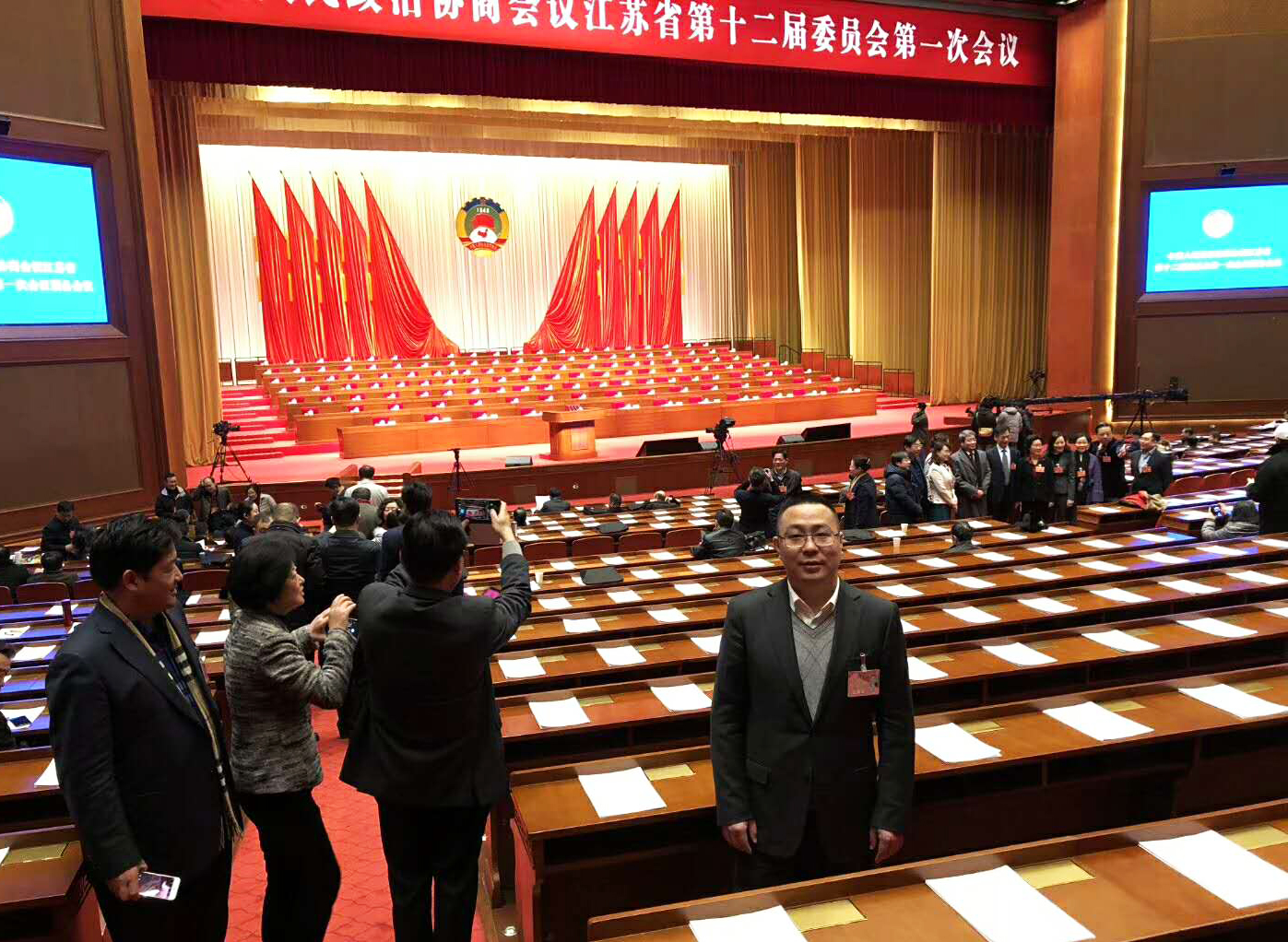 ���Ź��ʹ���-�����ɼ��Ƿ�,����Ʒ�Ƶ�ʵ��