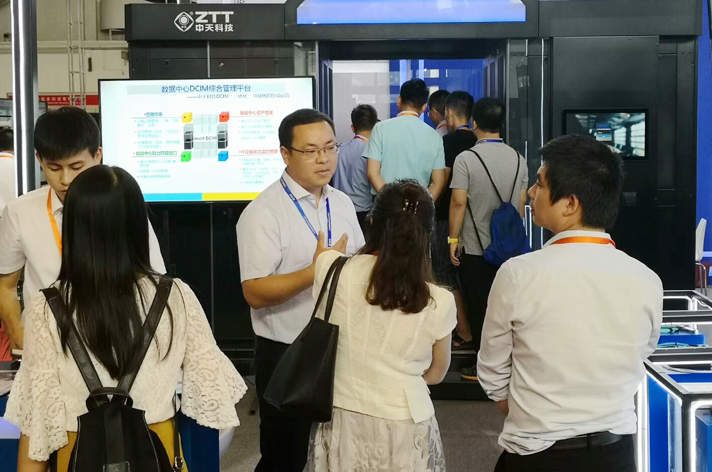 ���Ź��ʹ���-�����ɼ��Ƿ�,����Ʒ�Ƶ�ʵ��