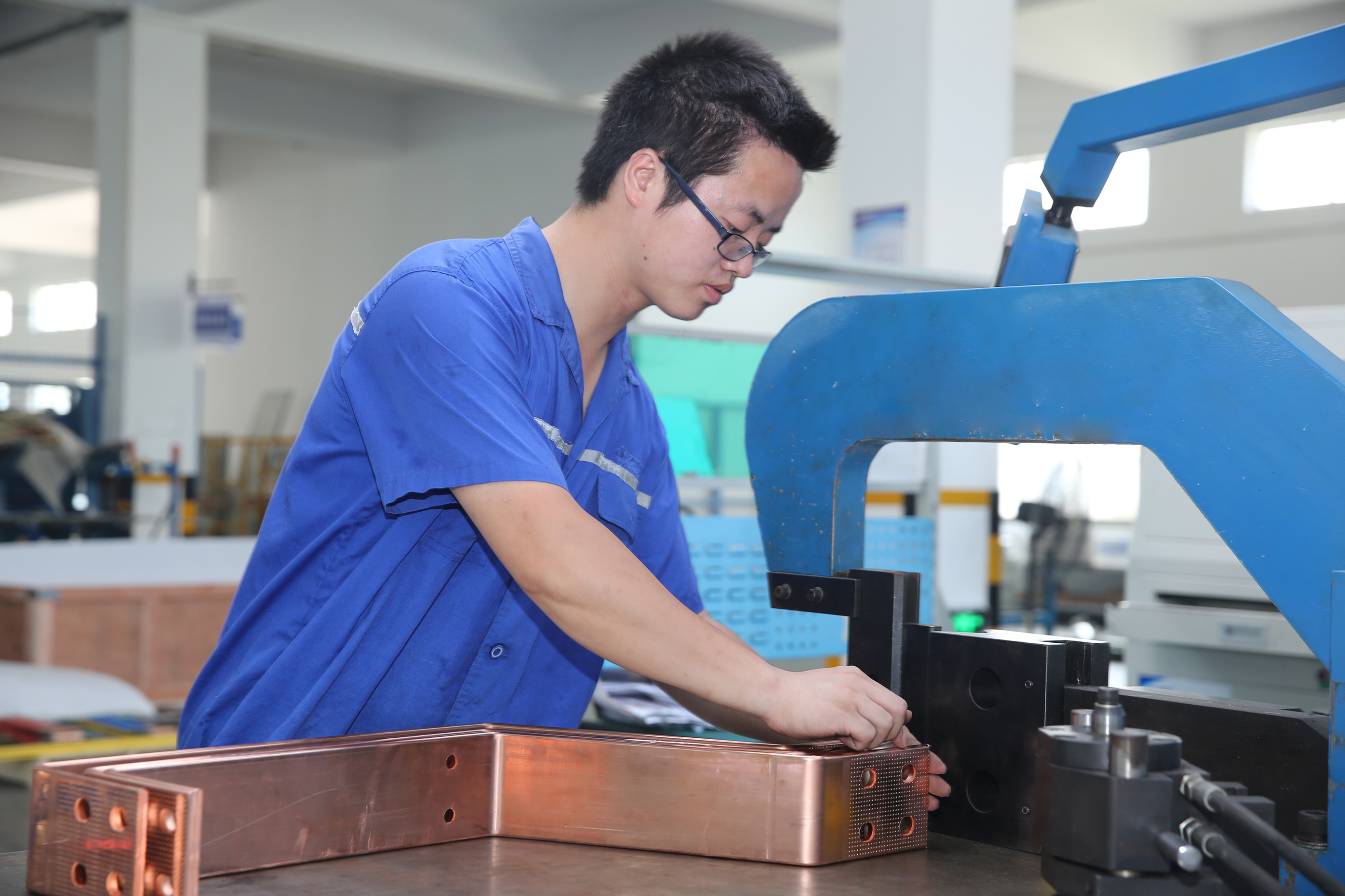 ���Ź��ʹ���-�����ɼ��Ƿ�,����Ʒ�Ƶ�ʵ��