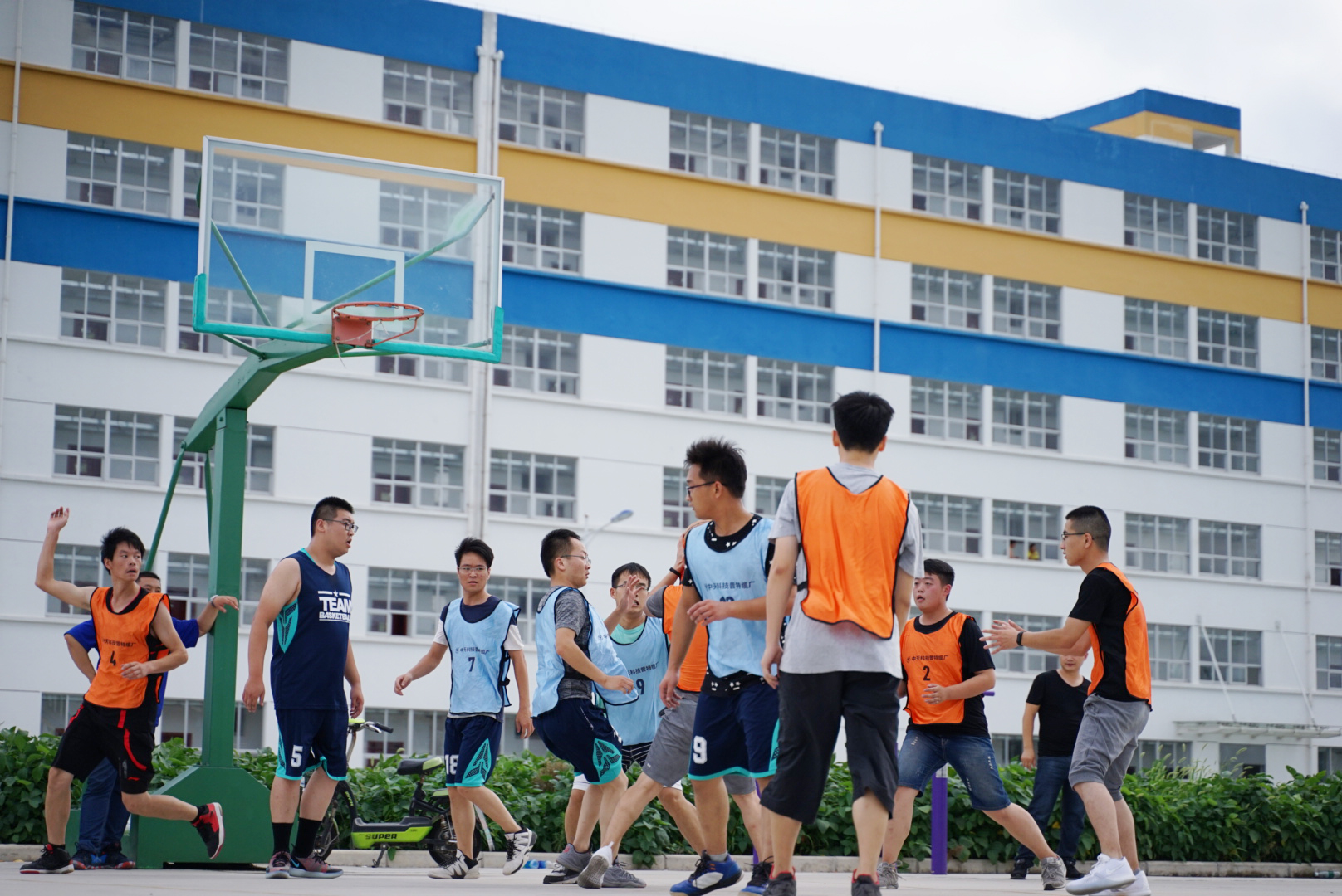 ���Ź��ʹ���-�����ɼ��Ƿ�,����Ʒ�Ƶ�ʵ��