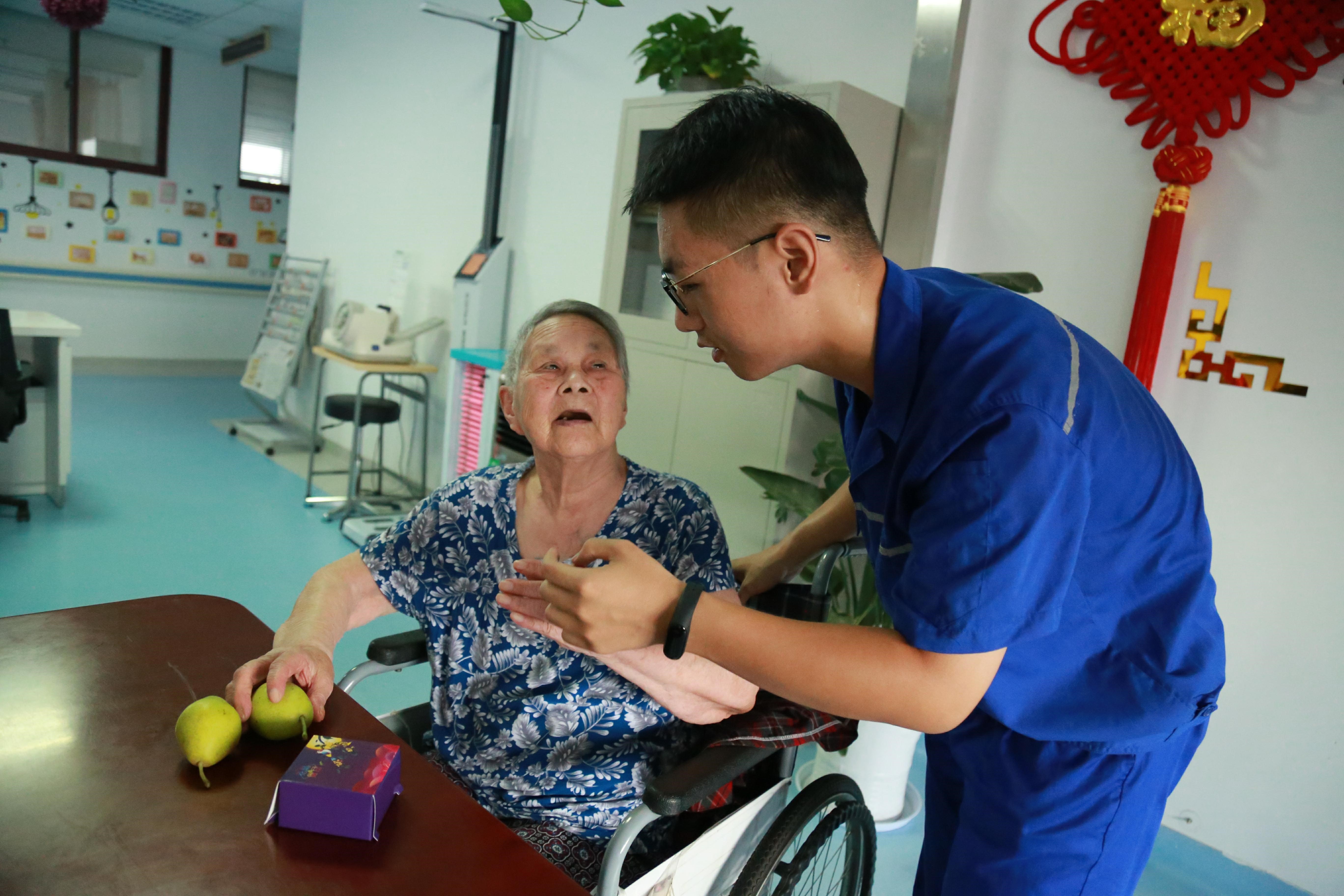 ���Ź��ʹ���-�����ɼ��Ƿ�,����Ʒ�Ƶ�ʵ��