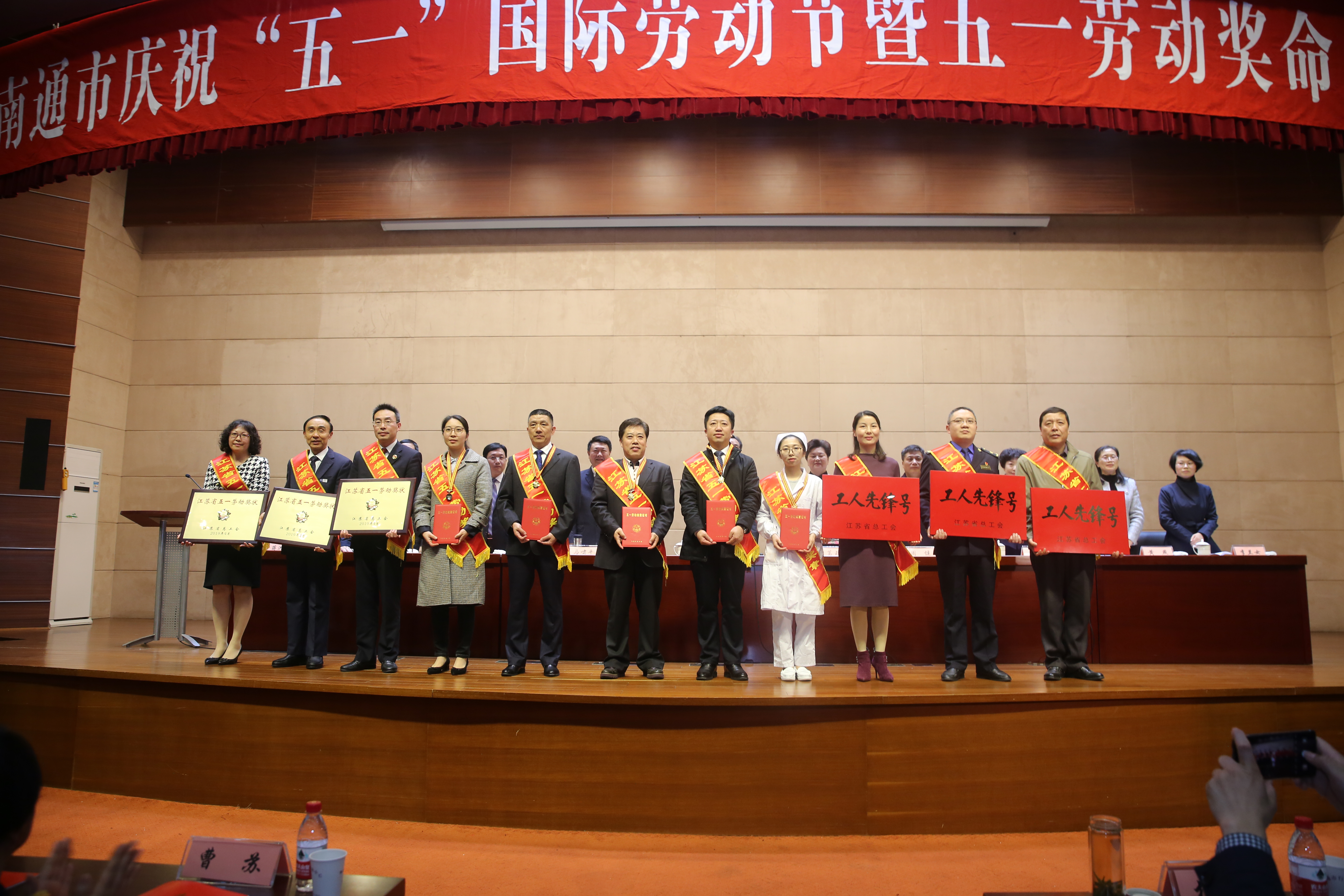 ���Ź��ʹ���-�����ɼ��Ƿ�,����Ʒ�Ƶ�ʵ��