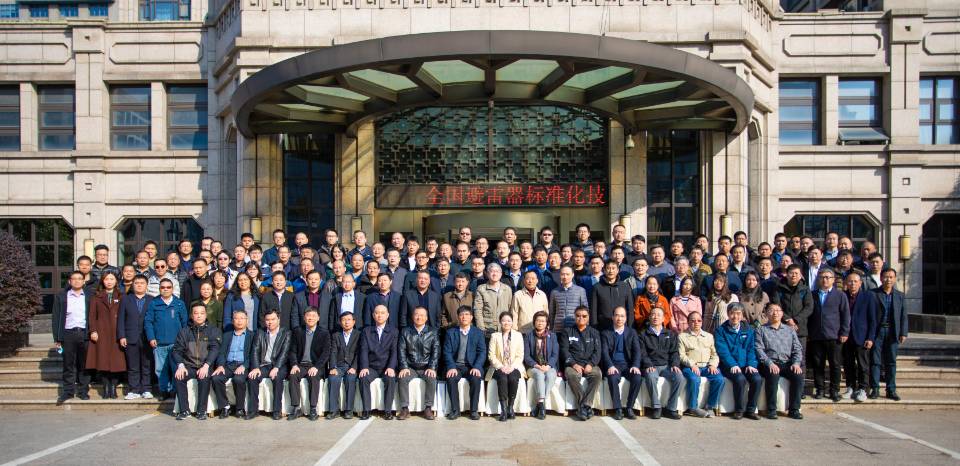 ���Ź��ʹ���-�����ɼ��Ƿ�,����Ʒ�Ƶ�ʵ��